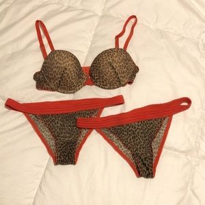 Like New Leopard Print Italian Lingerie (Bra & Panties)